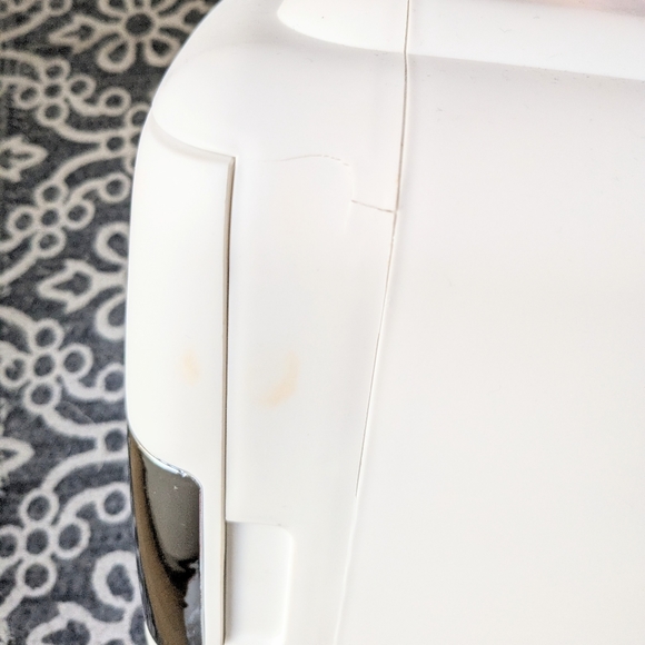 Cooluli - Classic 0.1 Cu. Ft. Mini Fridge - White - Picture 5 of 16